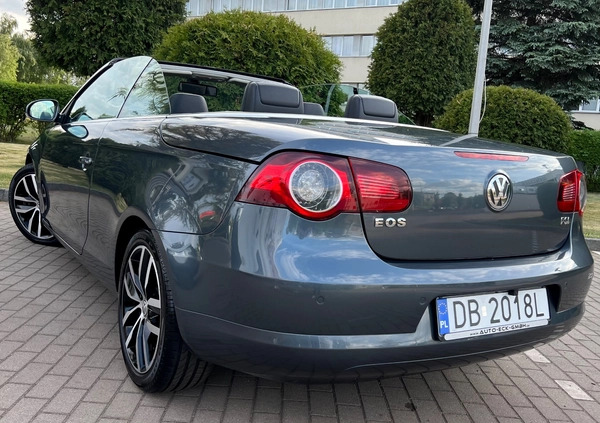 Volkswagen Eos cena 23999 przebieg: 89000, rok produkcji 2007 z Wałbrzych małe 742
